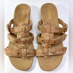 NWOT‎ VIONIC Radia Women’s Orthotic Beige
Adjustable Triple Strap Sandal Size 7